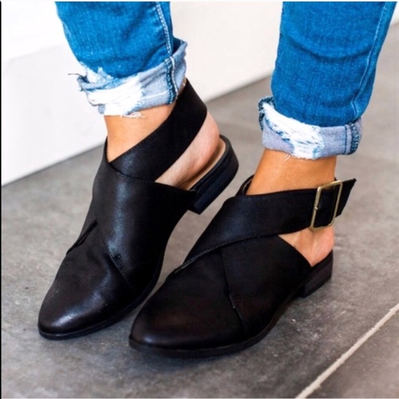 ‘Elle’ Ankle Booties - Picture 4 of 5